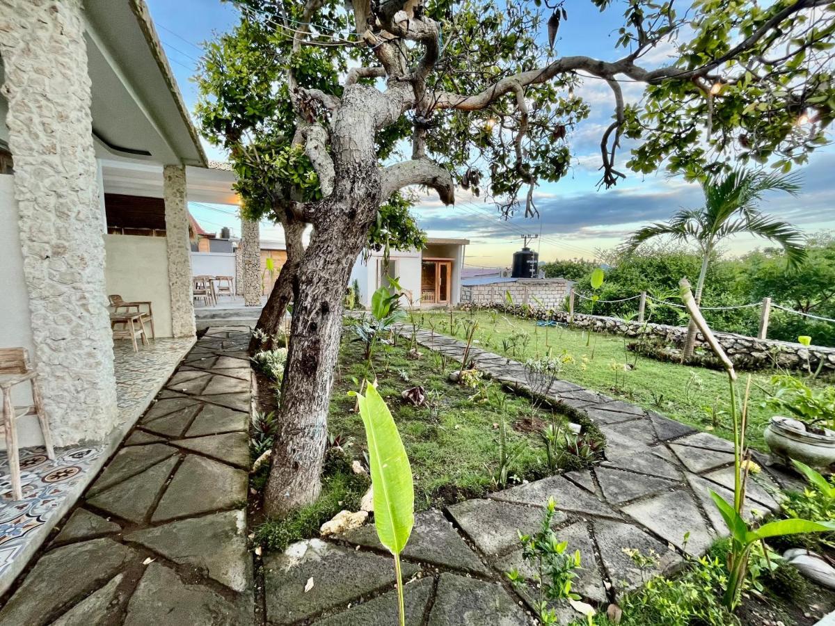 Sanctum Hotel And Dive- Nusa Penida Ped Exterior photo
